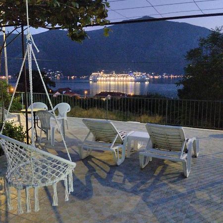 Apartment Deki Studio Kotor Exterior photo